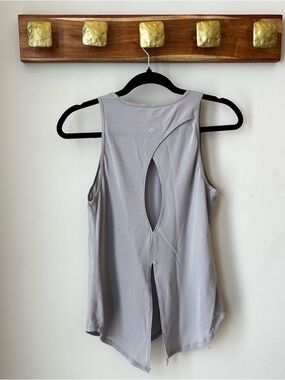 lululemon athletica Lavender Mesh Tank Top Size 4-6.